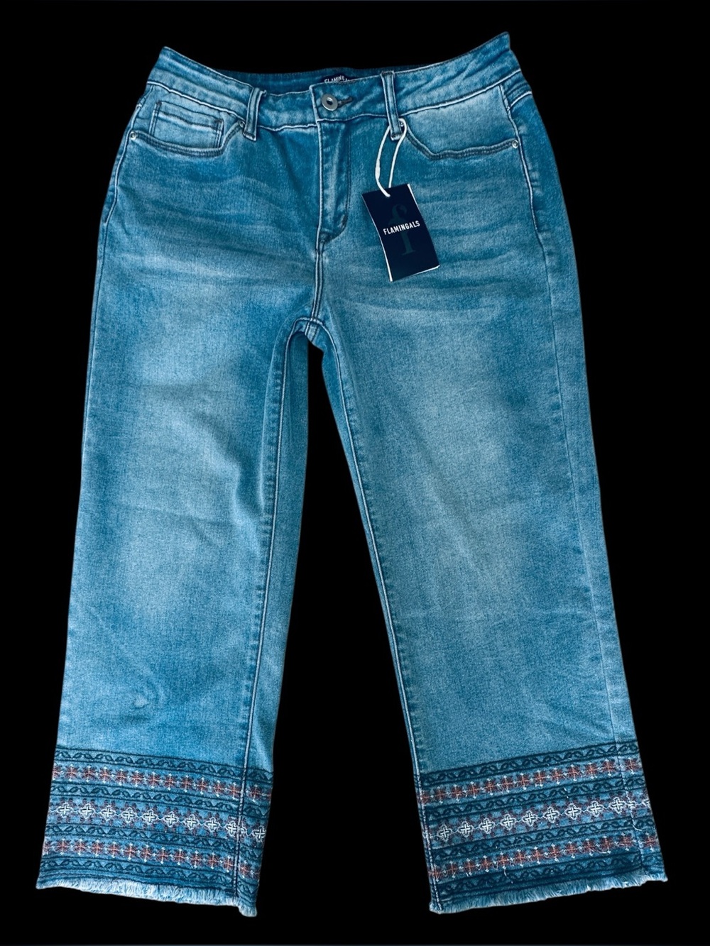 Flamingals Women’s Crop Blue Jeans W/Embroidery. New W/Tags Size Med.
